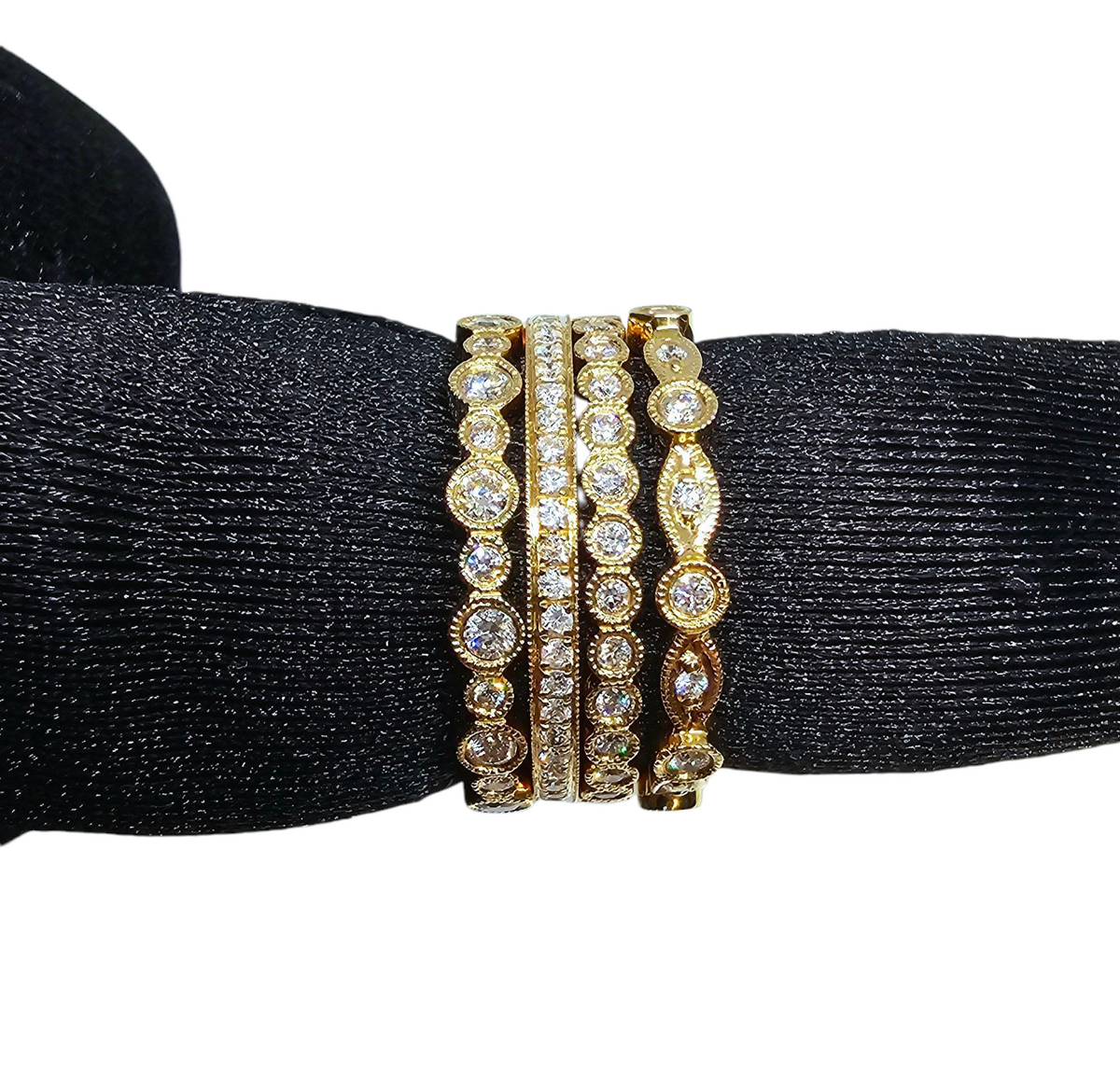 Round Diamond Stackable Bands (4) in 18Kt Yellow Gold