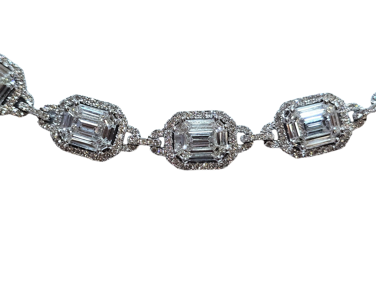 Emerald Cut and Baguettes Diamond Bracelet in 18Kt White Gold
