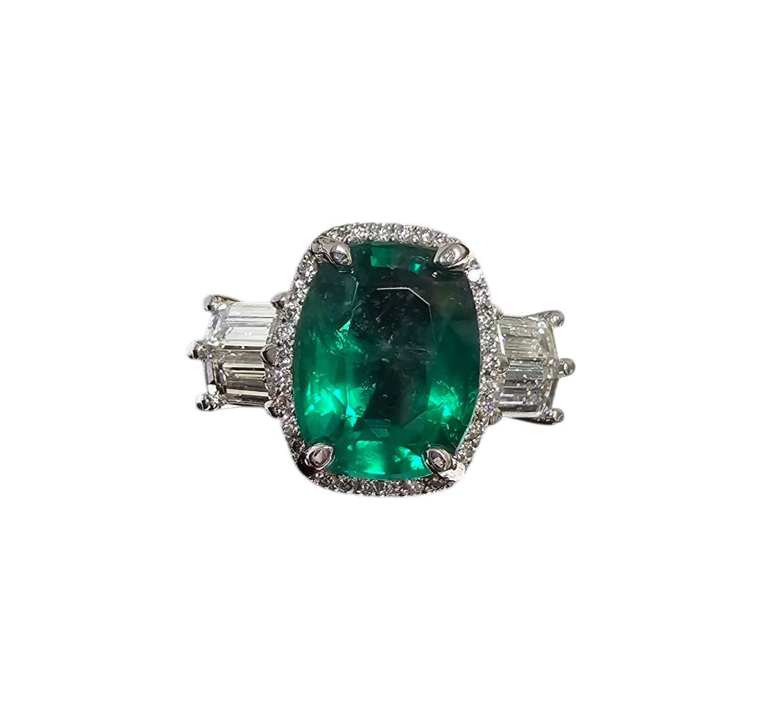 Emerald with Baguette Diamonds in Platinum Ring
