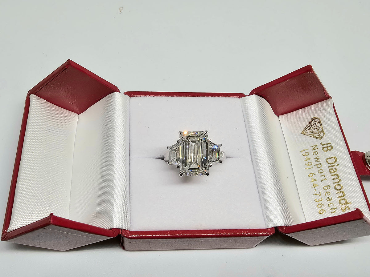Lab Grown Emerald Cut Diamond in Platinum Ring