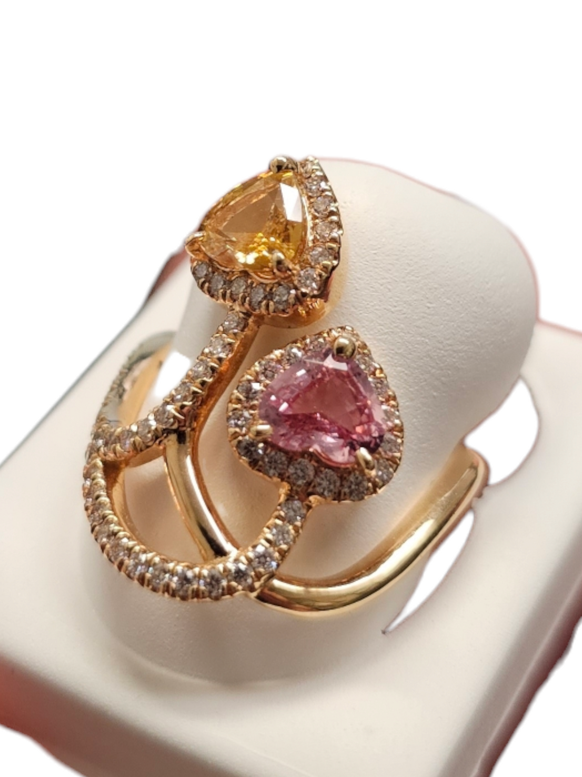 18Kt Yellow Gold Pink and Yellow Sapphire Ladies Ring