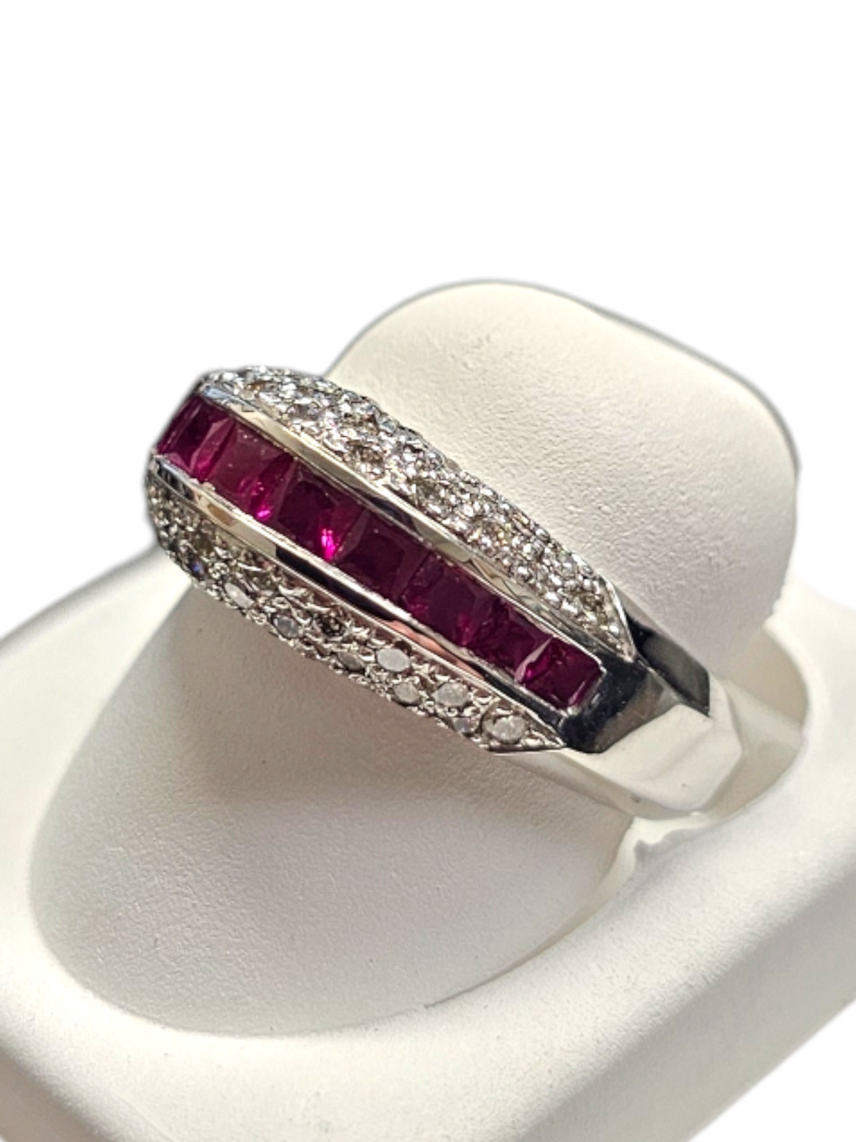 14Kt White Gold Ruby And Diamond Ring