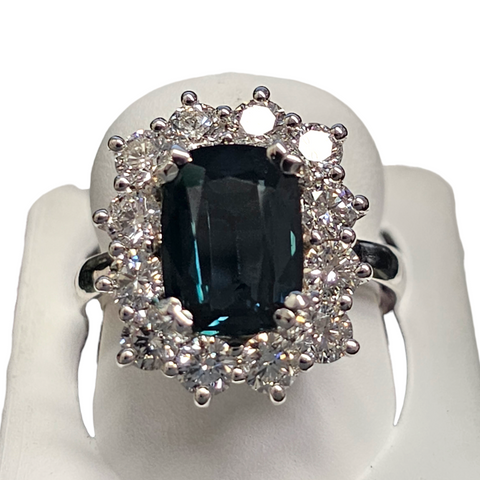 18Kt White Gold Green-Blue Sapphire and Diamond Ring