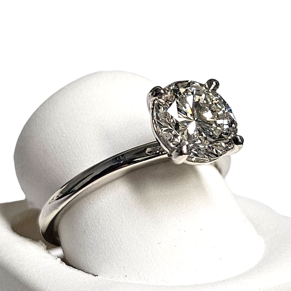 Platinum Round 2 Carat Diamond Solitaire Engagement Ring
