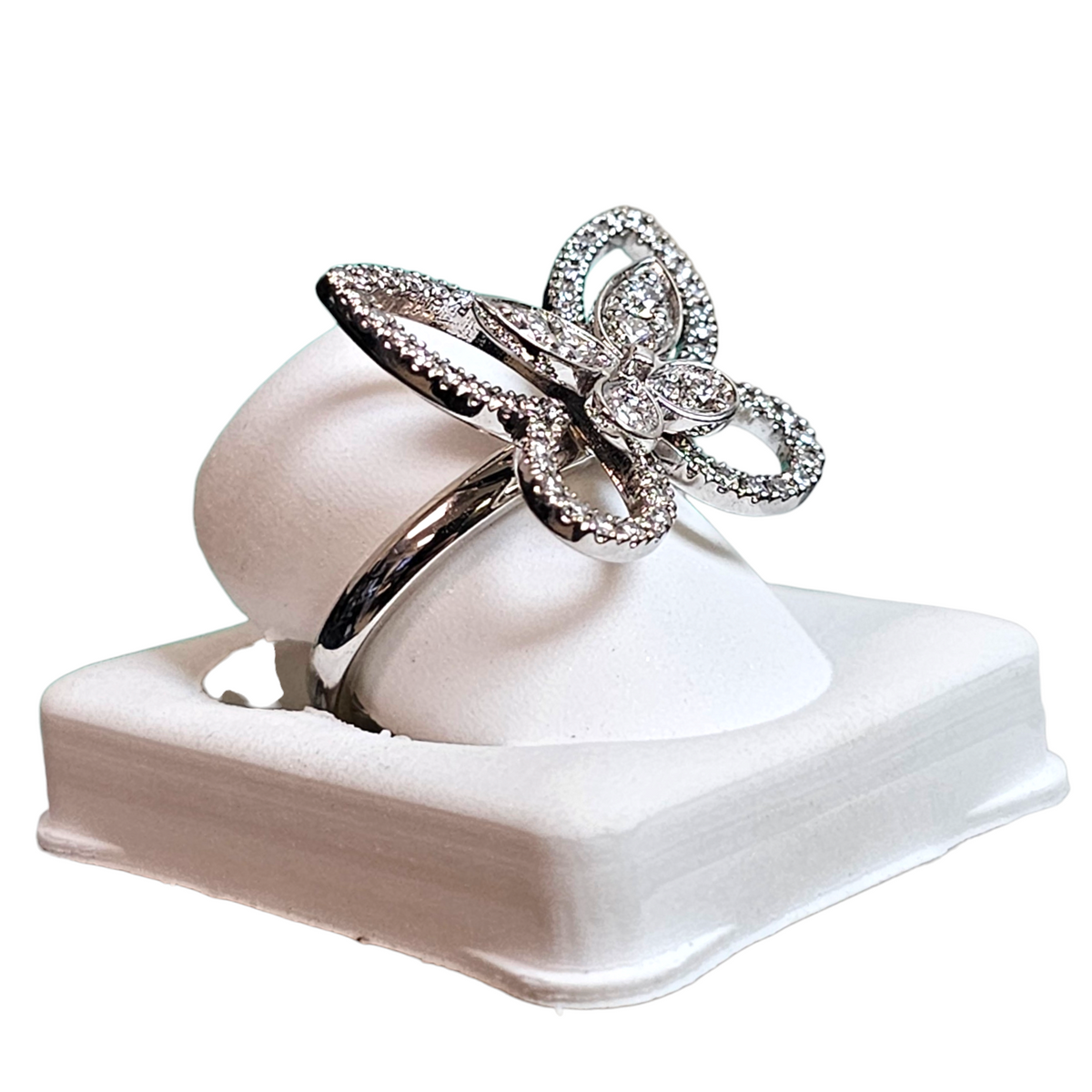 18Kt White Gold Butterfly Diamond Ring