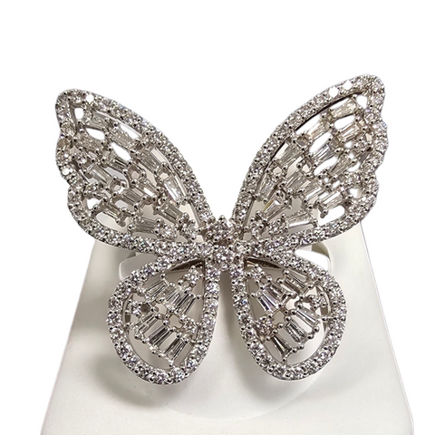 18Kt White Gold Diamond Butterfly Ring