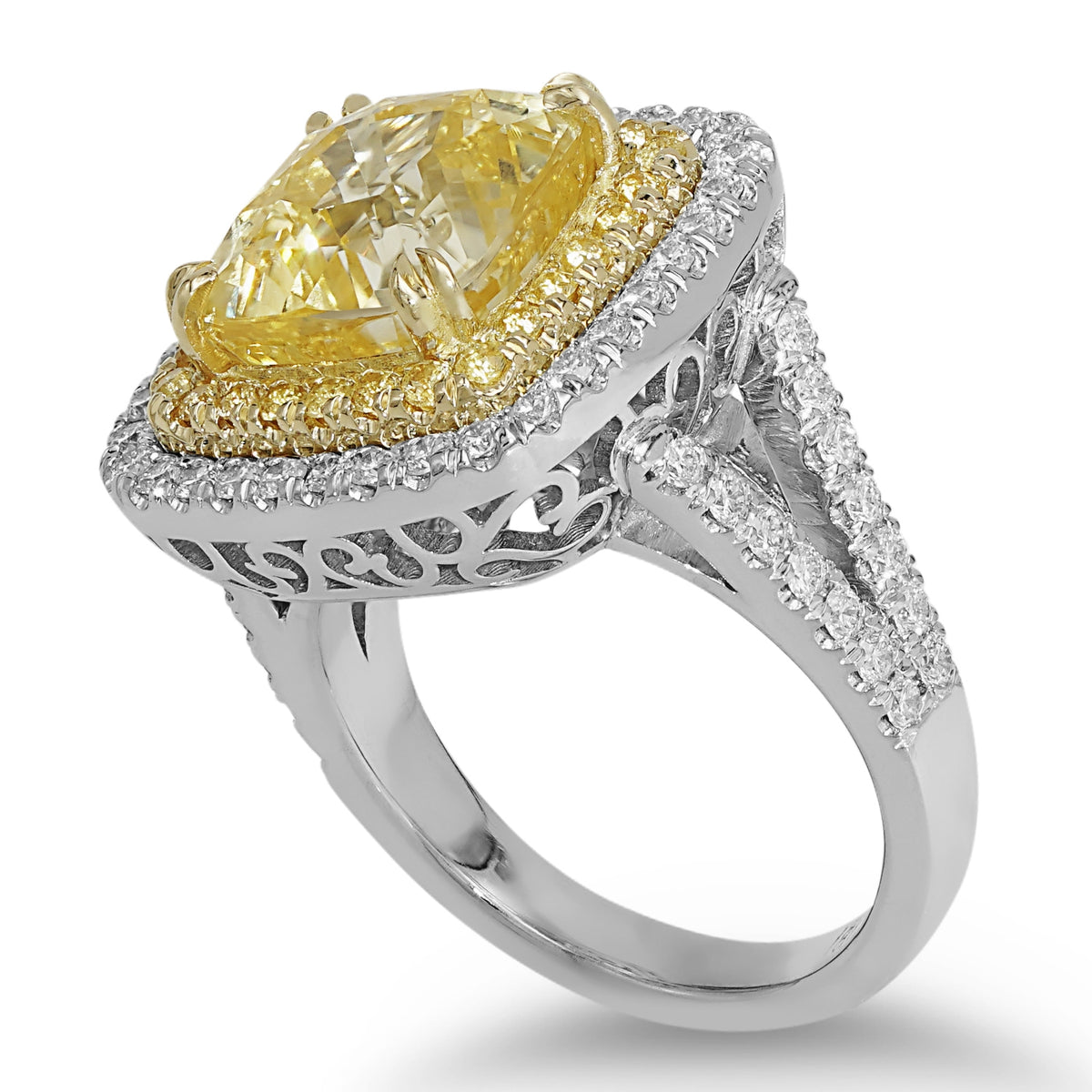 18Kt White Gold Cushion Yellow Sapphire and Diamond Ring