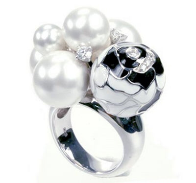 Bouquet Botanique - Pearl with Black Enamel and CZ Ring