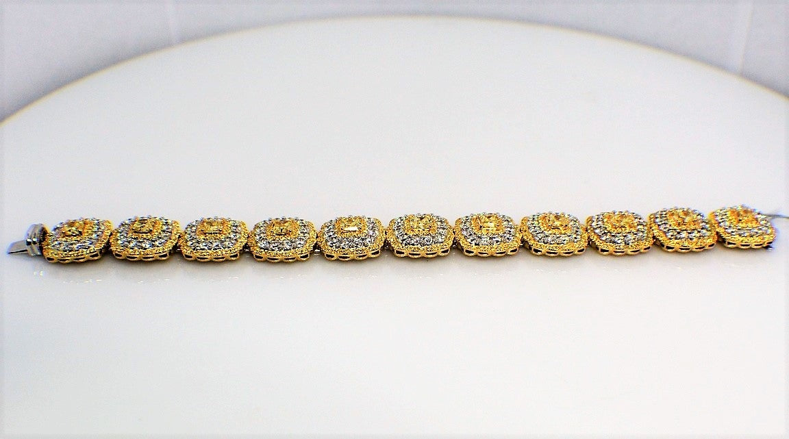 Fancy Yellow Diamond and Colorless Diamonds Bracelet