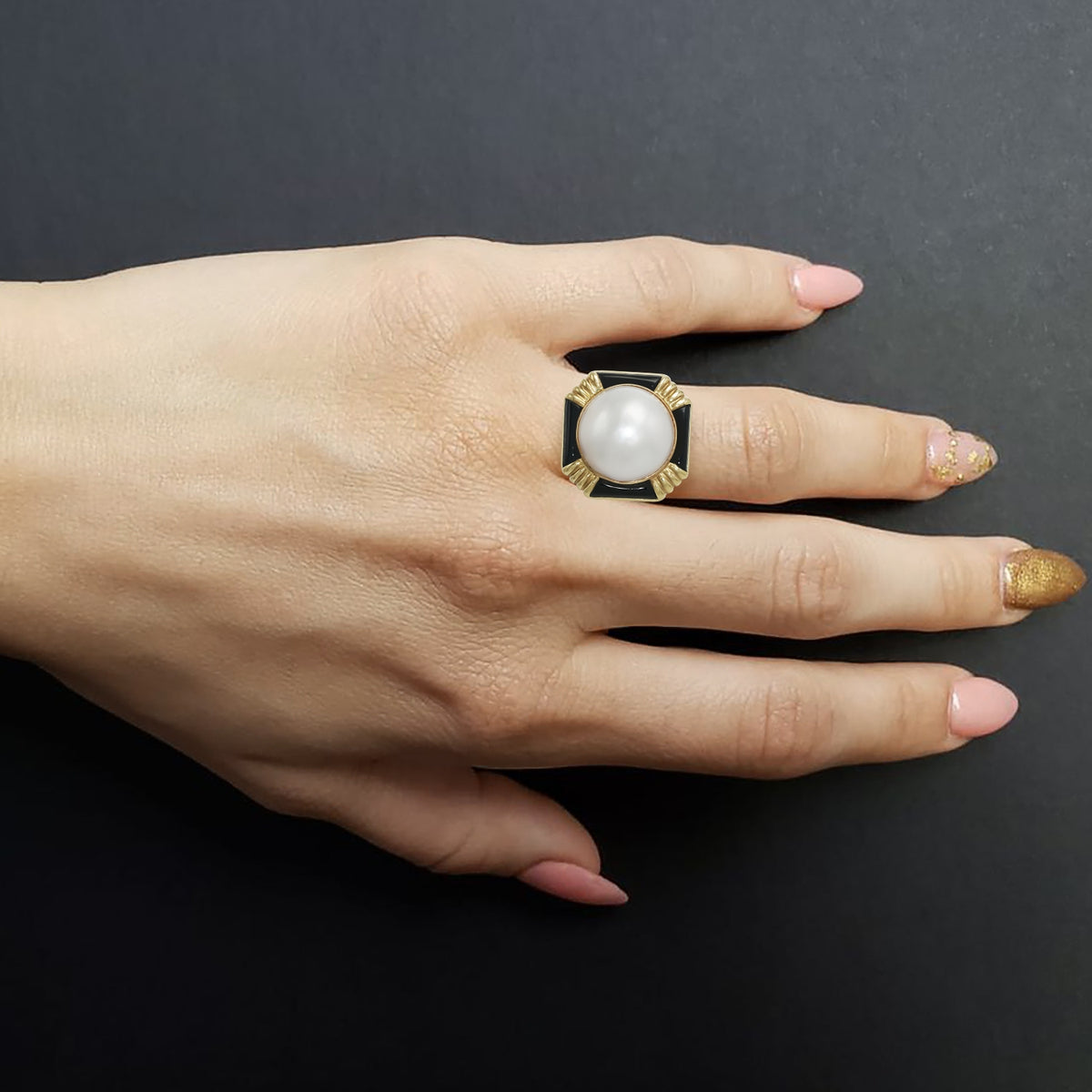 Mabe Pearl and Onyx Ring in 14Karat Yellow Gold